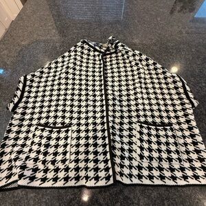Mixit Monochrome Houndstooth Knit cape
